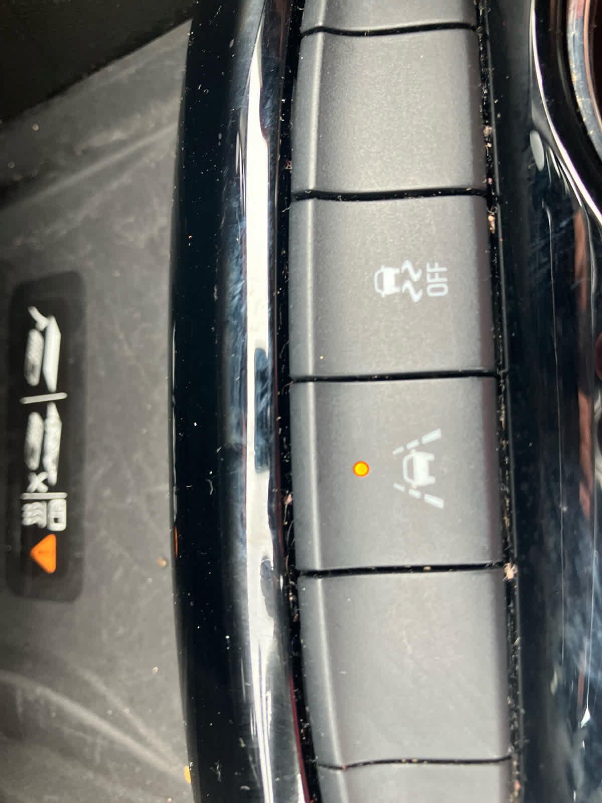 Used 2025 Buick Encore GX Avenir w/ Avenir Technology Package FWD image 29