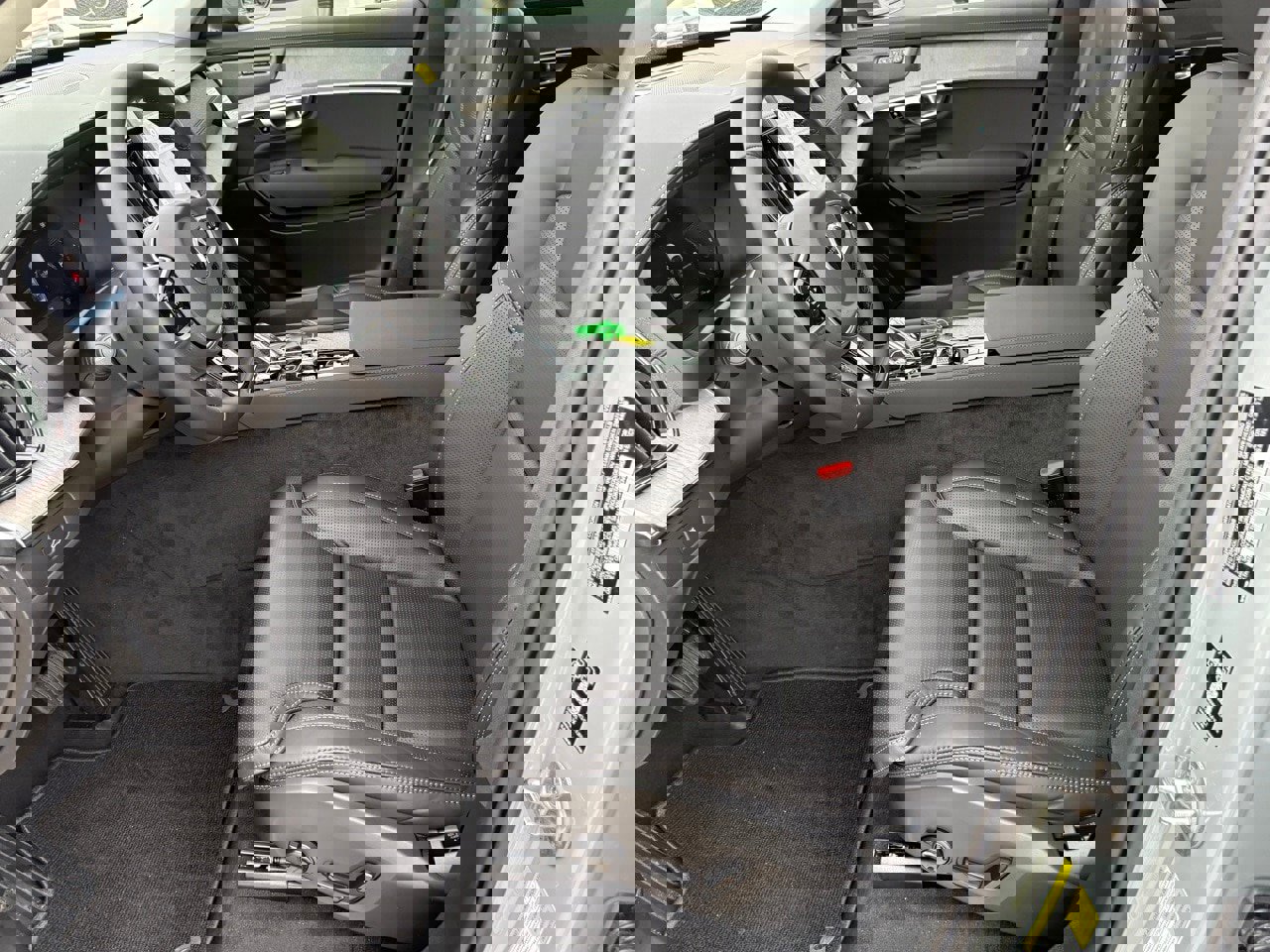 New 2026 Volvo XC90 B6 Ultra w/ Protection Package Premier image 18