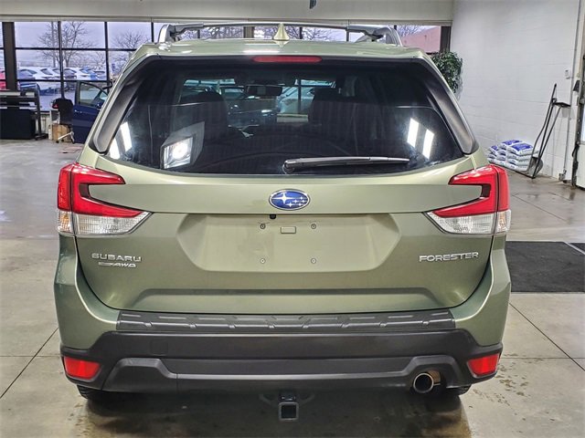 Used 2021 Subaru Forester Limited w/ Popular Package #3 image 5
