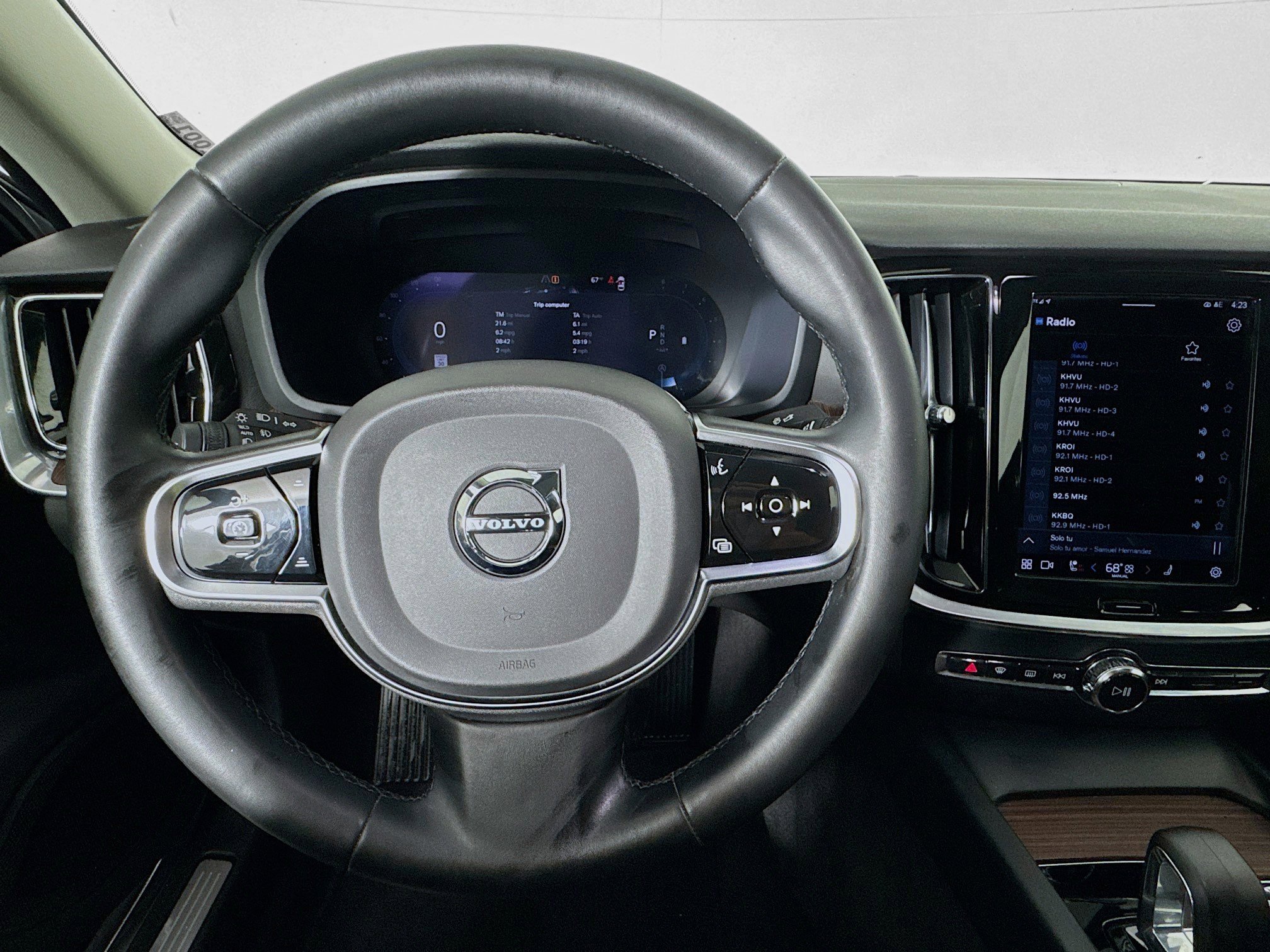 Used 2024 Volvo S60 B5 Plus FWD image 11