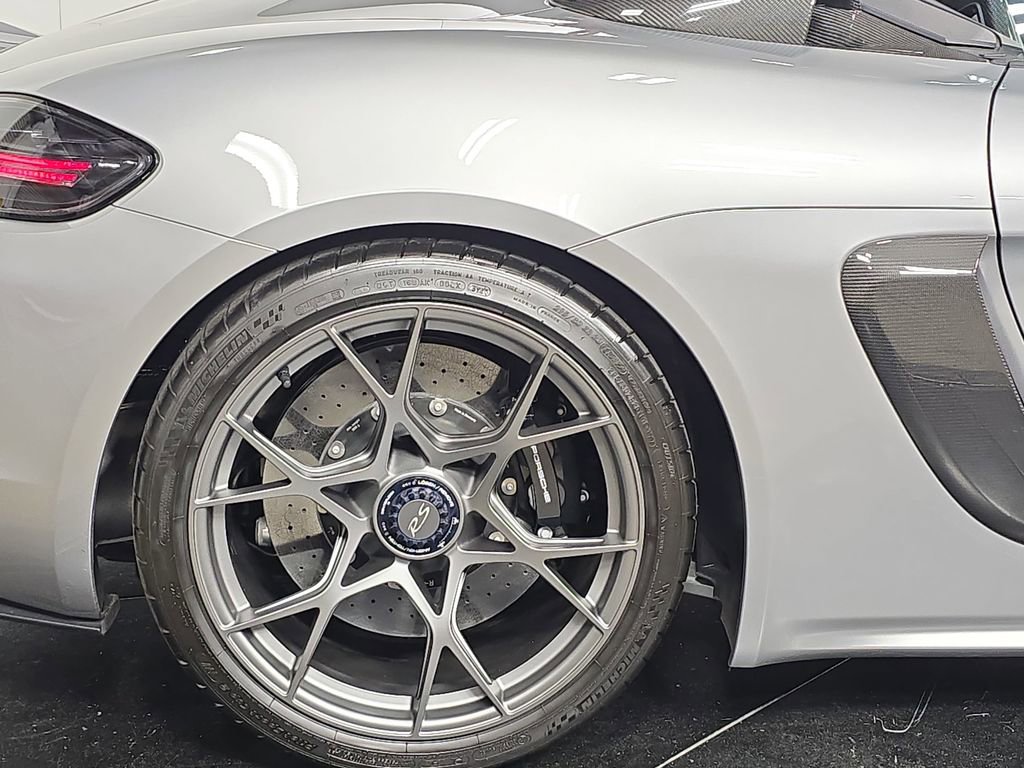 Certified 2025 Porsche 718 Boxster Spyder RS RWD image 29