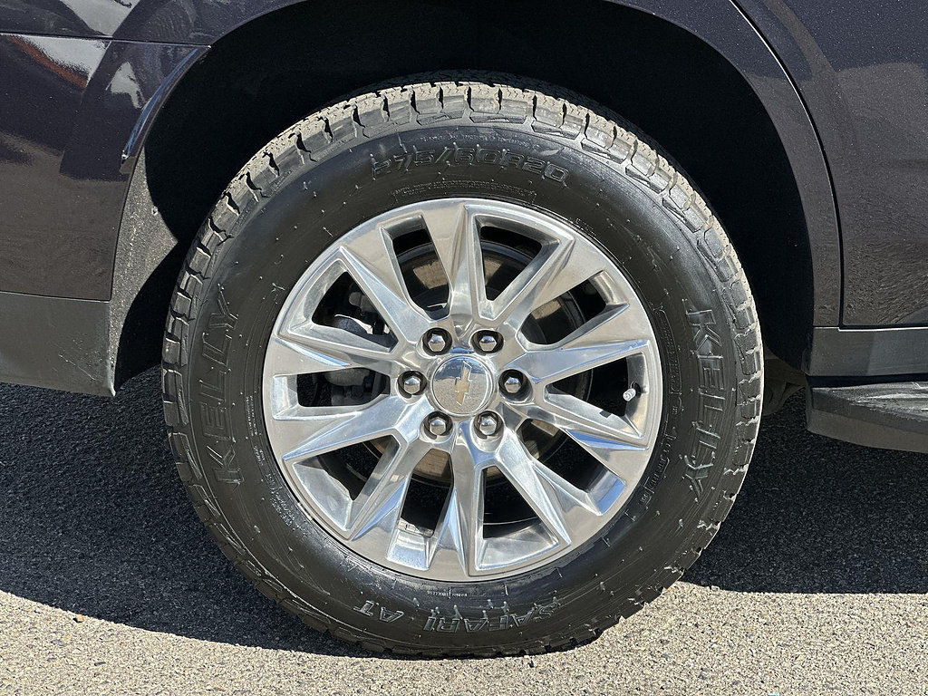 Used 2024 Chevrolet Tahoe Premier RWD image 32