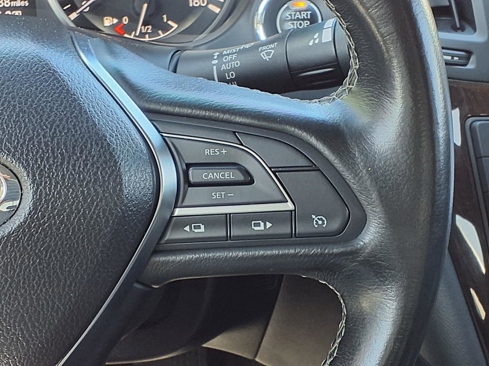 Used 2019 INFINITI Q50 Luxe AWD/4WD image 17