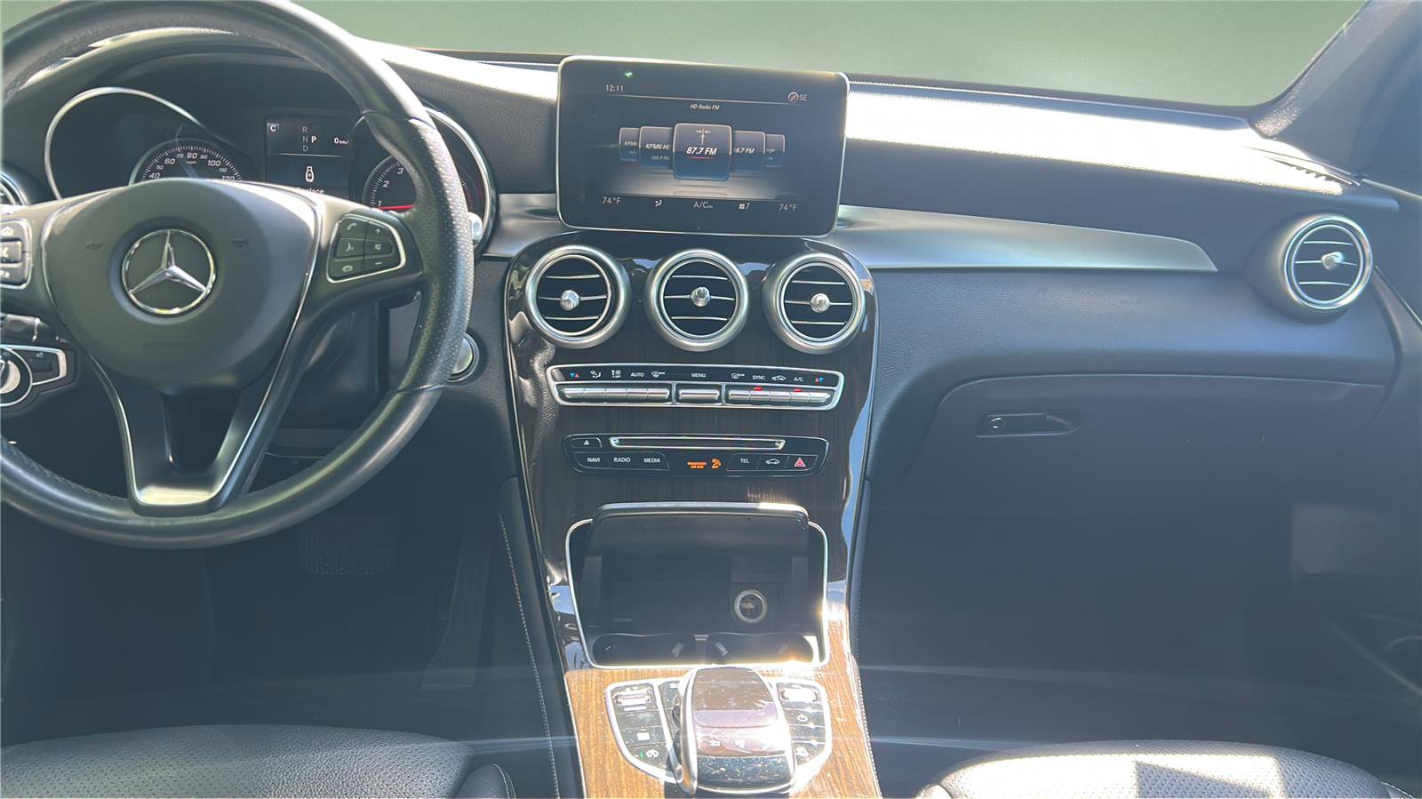 Used 2019 Mercedes-Benz GLC 300 image 9
