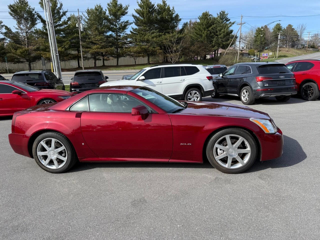 Used 2006 Cadillac XLR RWD image 6