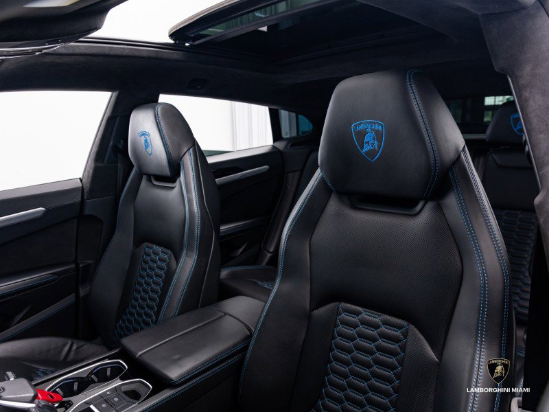 Used 2020 Lamborghini Urus image 27