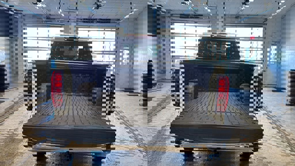 New 2026 GMC Sierra 1500 SLE w/ LPO, GMC Protection Package image 16