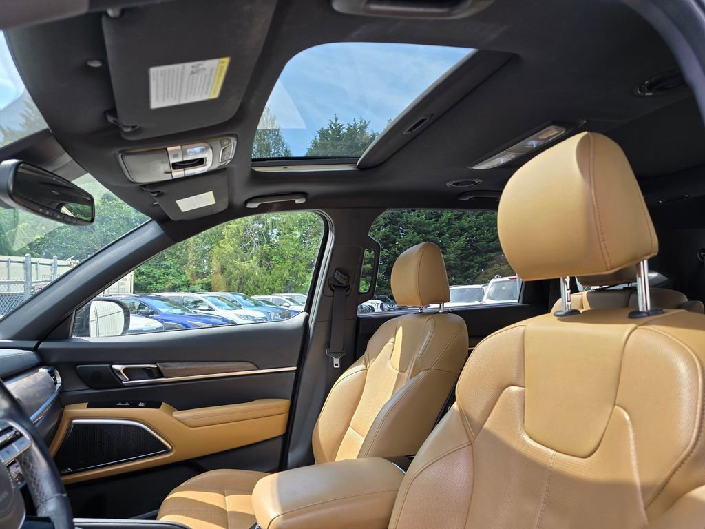 Used 2021 Kia Telluride SX w/ Nightfall Edition Package AWD/4WD image 14