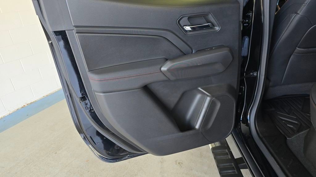 Certified 2024 Chevrolet Colorado Z71 w/ Z71 Convenience Package 2 image 18