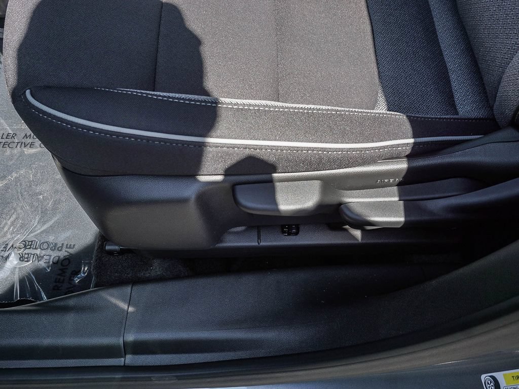 New 2026 Chevrolet TrailBlazer LT w/ LT Cold Weather Package FWD image 19