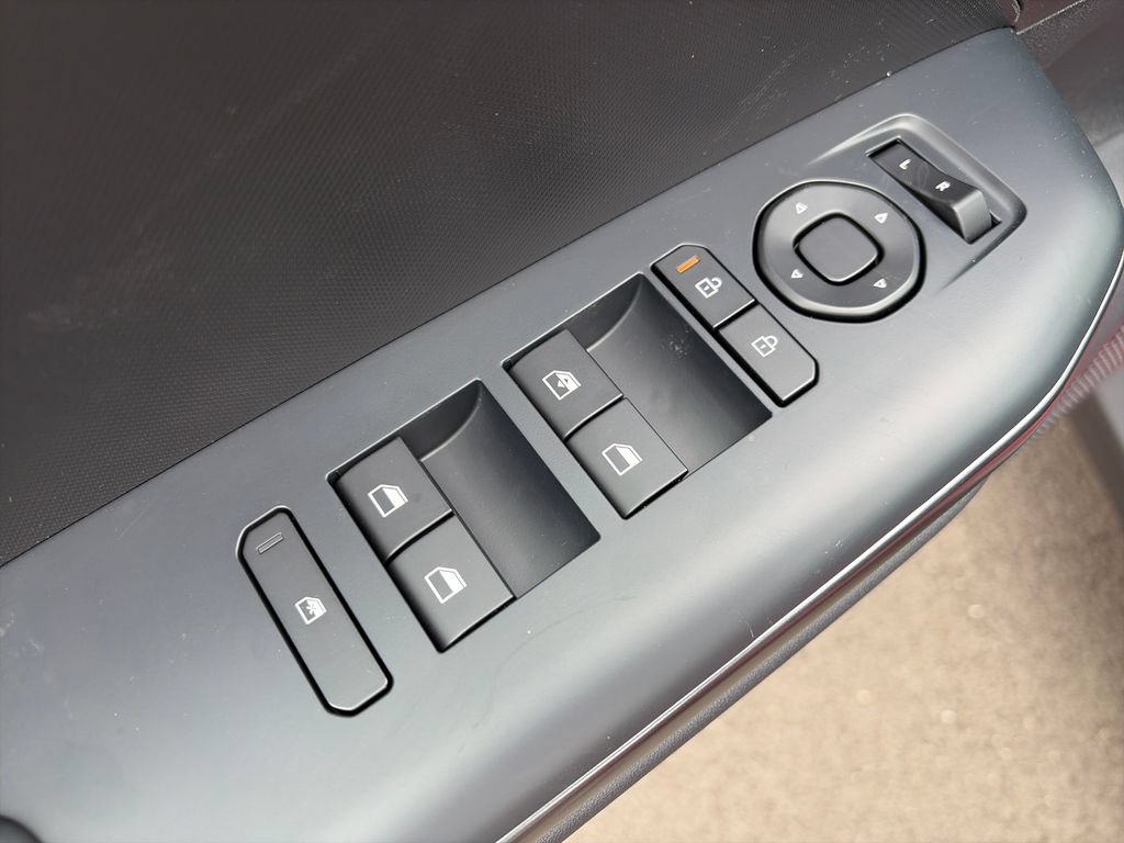 New 2026 Kia K4 FWD image 16