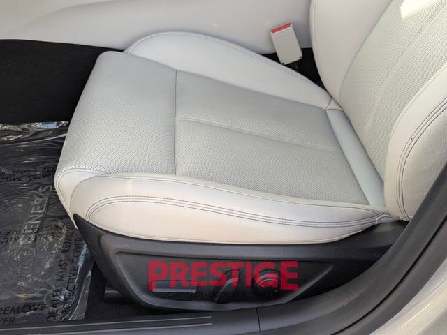 Used 2024 Genesis G70 2.5T image 25