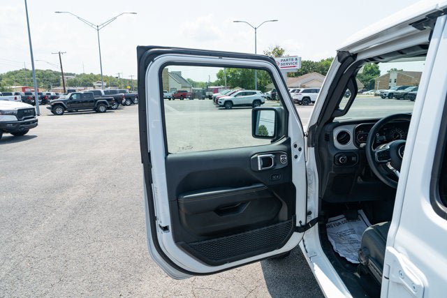 Certified 2025 Jeep Wrangler Unlimited Sahara AWD/4WD image 12