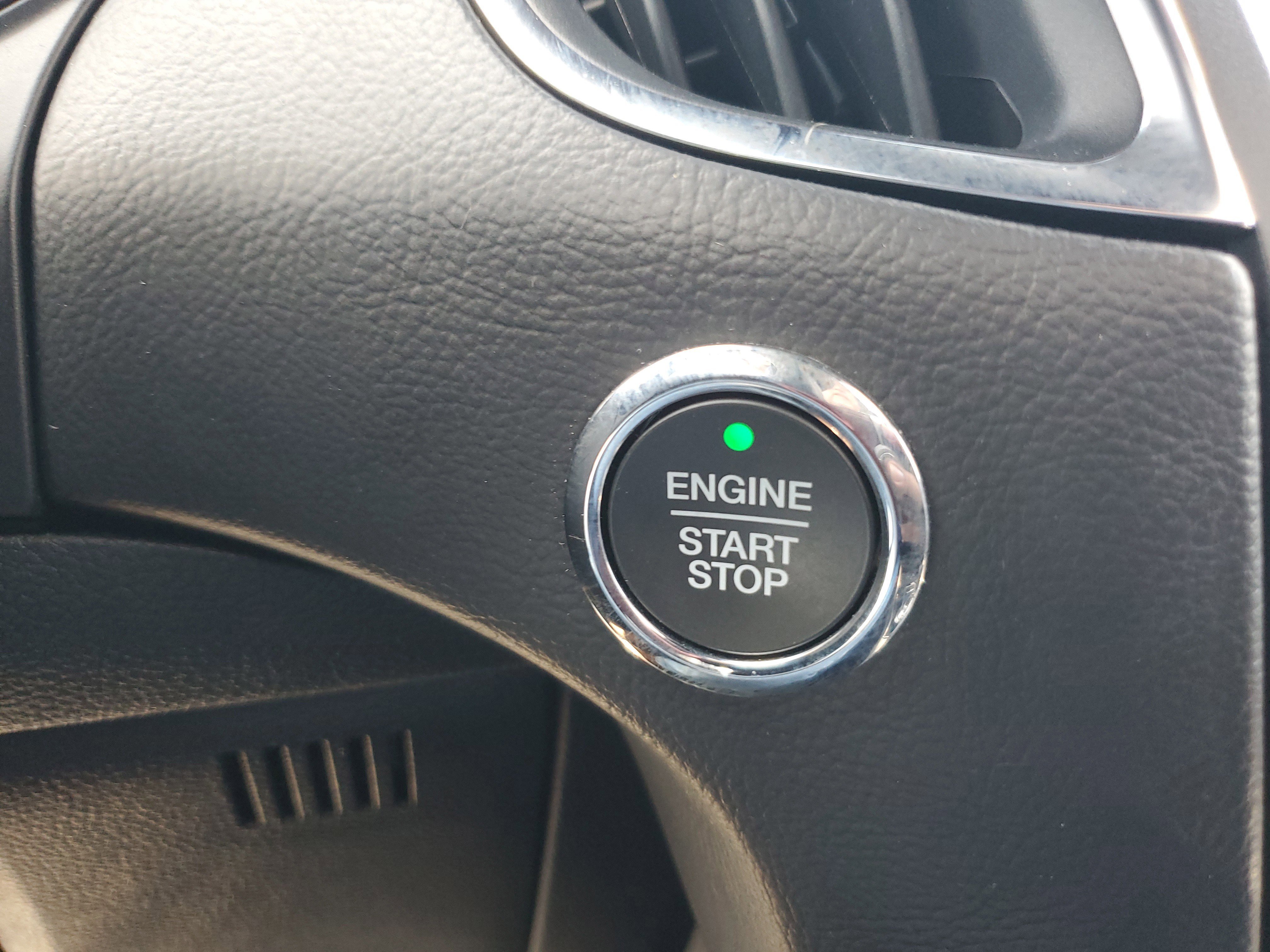 Used 2019 Ford Edge Titanium w/ Equipment Group 301A image 24