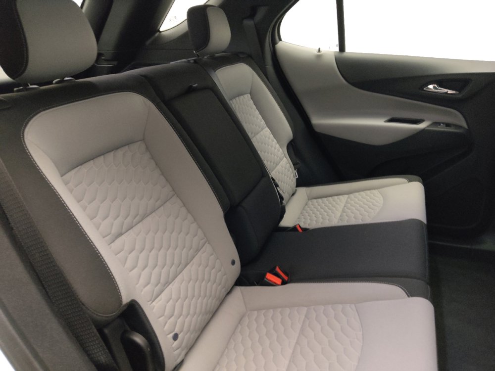Used 2018 Chevrolet Equinox LS FWD image 19