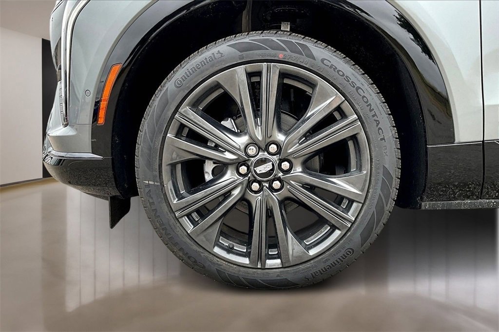 New 2025 Cadillac Optiq Sport 2 image 12