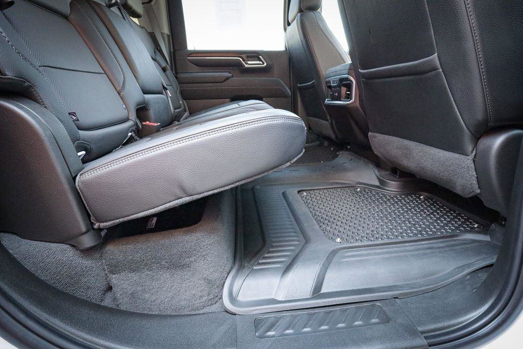 Used 2024 GMC Sierra 3500 Denali w/ Denali Reserve Package image 29