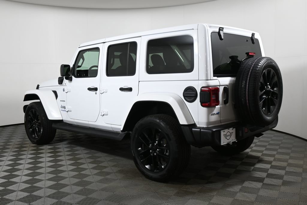 Used 2021 Jeep Wrangler Unlimited Sahara w/ Cold Weather Group image 5
