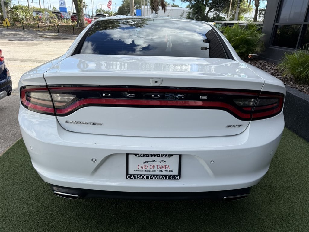 Used 2018 Dodge Charger SXT Plus RWD image 5