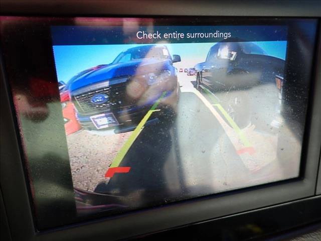 Used 2018 Chrysler Pacifica Touring-L FWD image 20