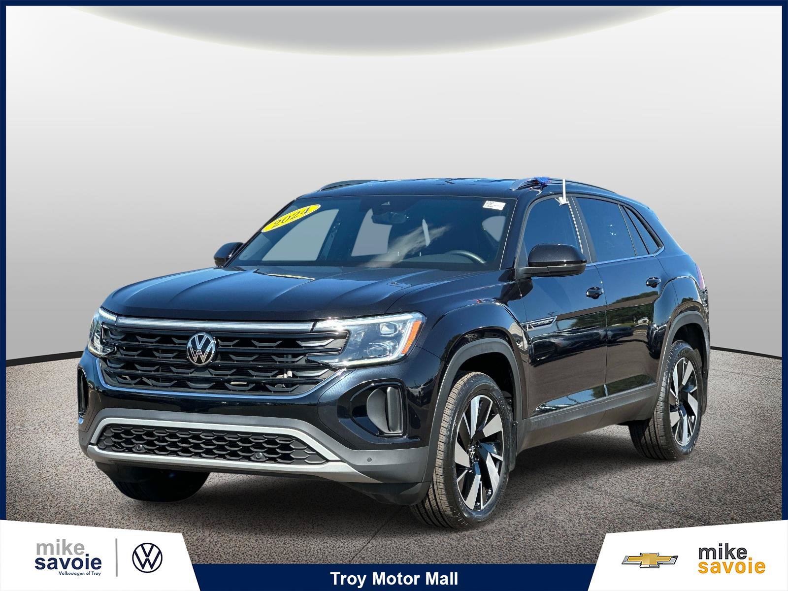 Used 2024 Volkswagen Atlas Cross Sport SE w/ Adventure Package AWD/4WD image 1