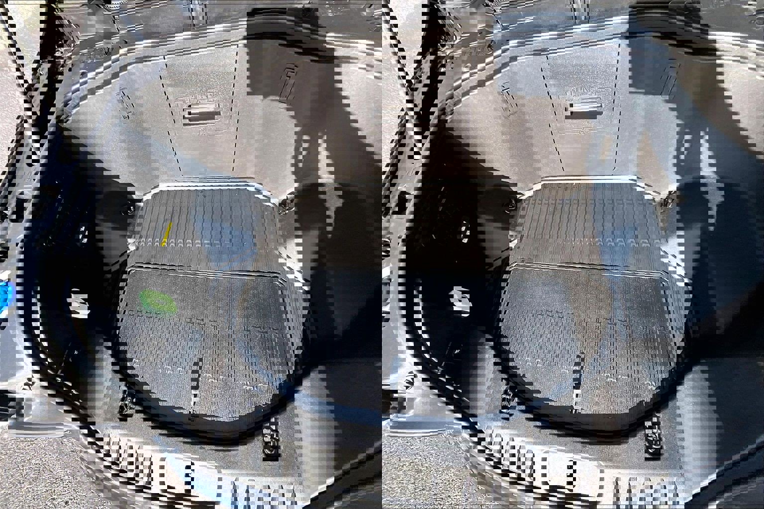 Used 2024 Ford F150 Lightning Flash image 9