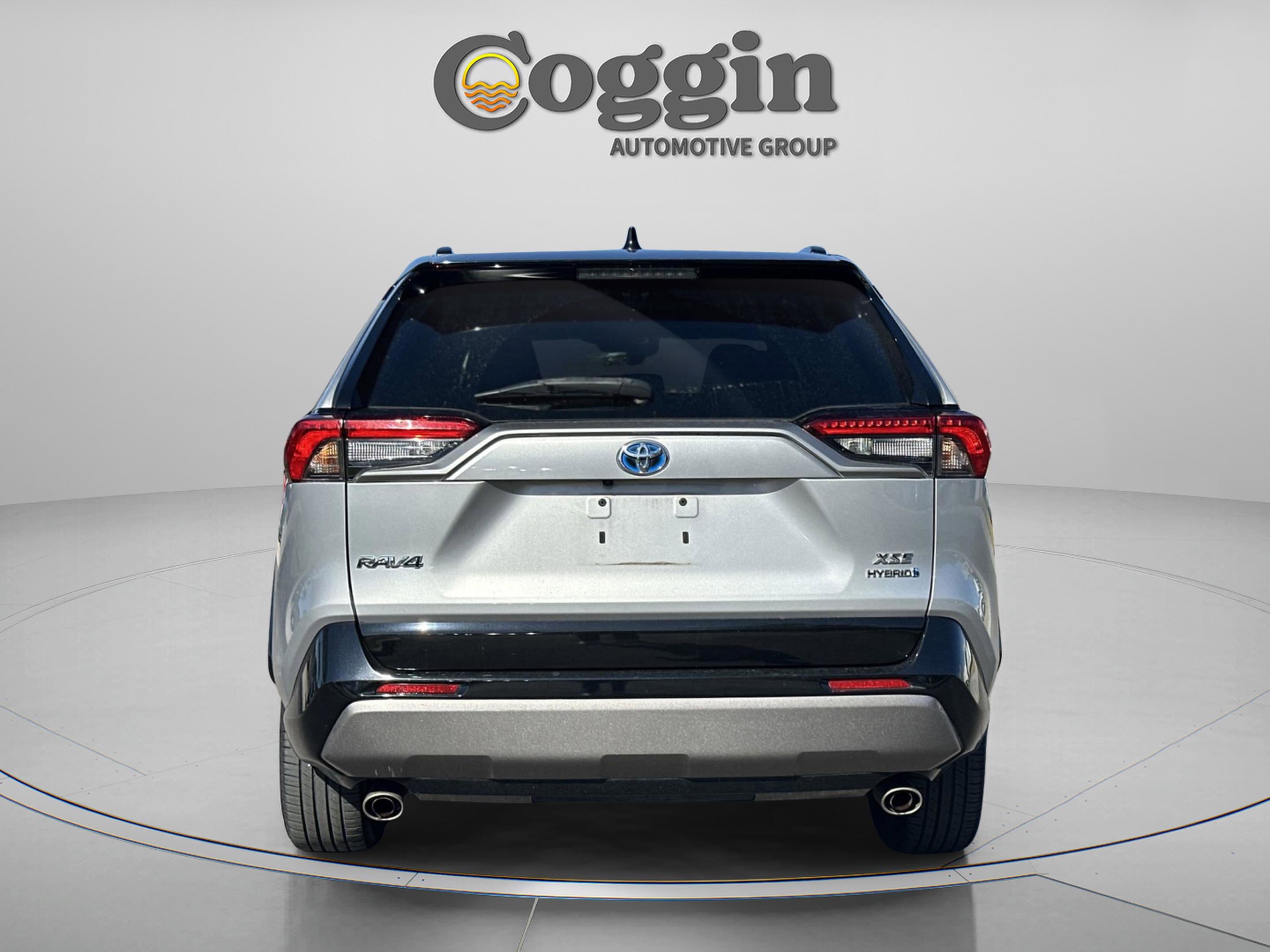 Used 2020 Toyota RAV4 XSE image 6