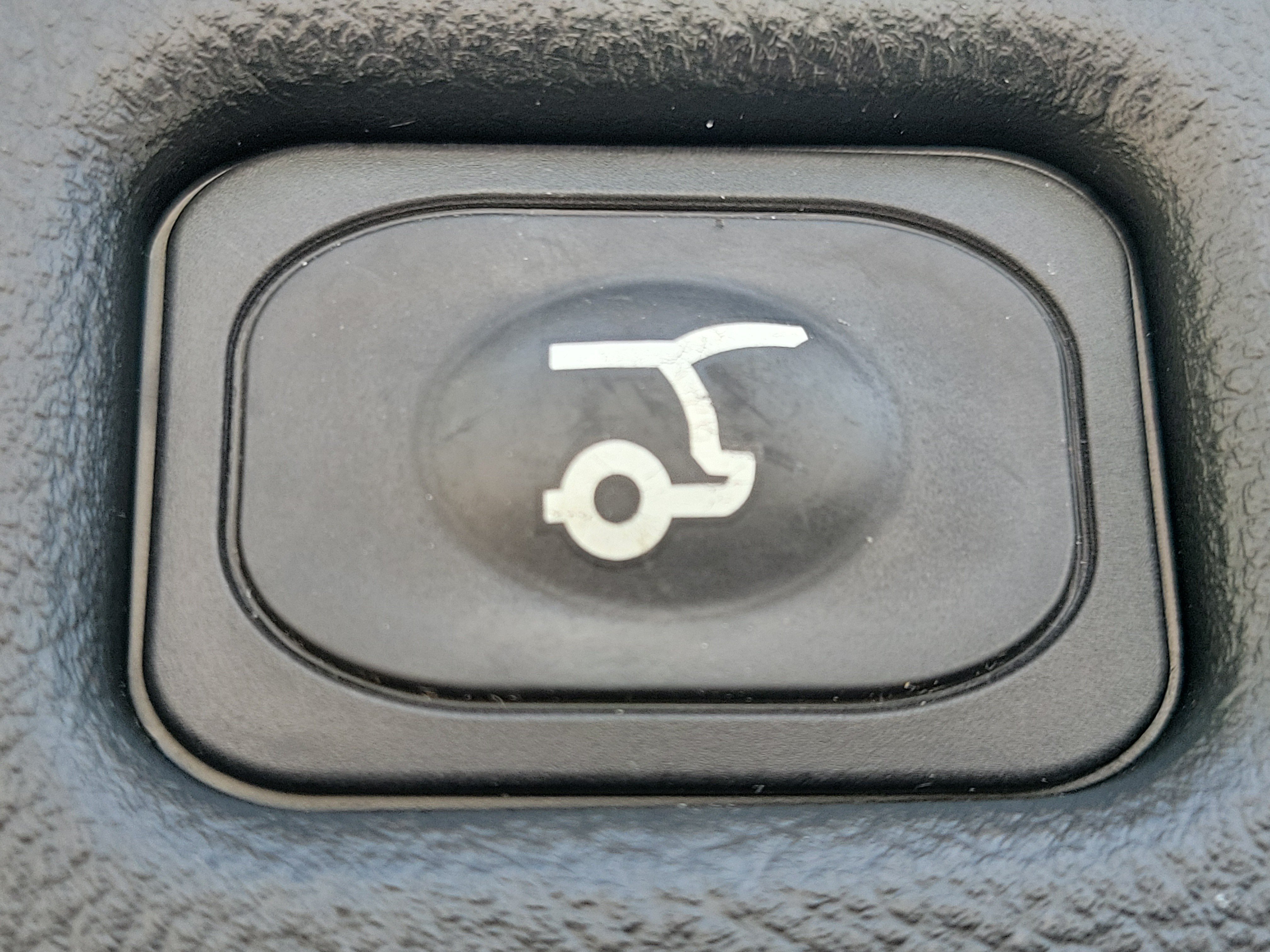 Used 2021 Lincoln Nautilus FWD image 9