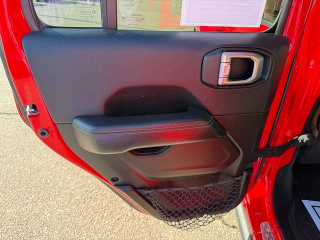 Used 2020 Jeep Gladiator Rubicon w/ Dual Top Group image 17