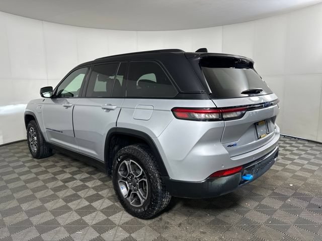 Used 2023 Jeep Grand Cherokee Trailhawk w/ Luxury Tech Group III AWD/4WD image 5