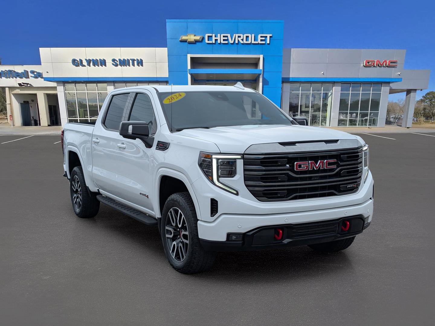 Used 2024 GMC Sierra 1500 AT4 w/ Technology Package image 3