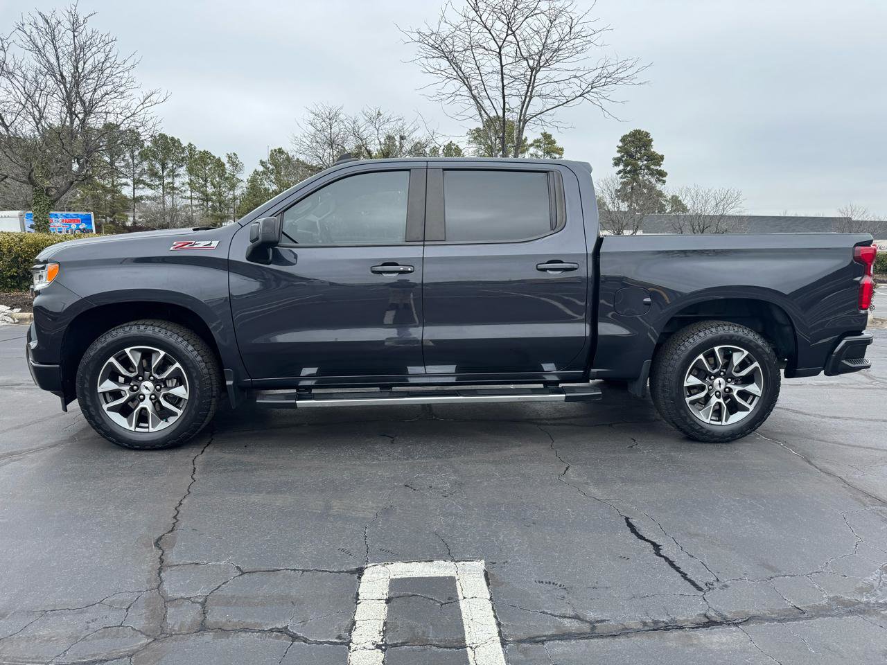 Used 2022 Chevrolet Silverado 1500 RST w/ Z71 Off-Road Package image 2