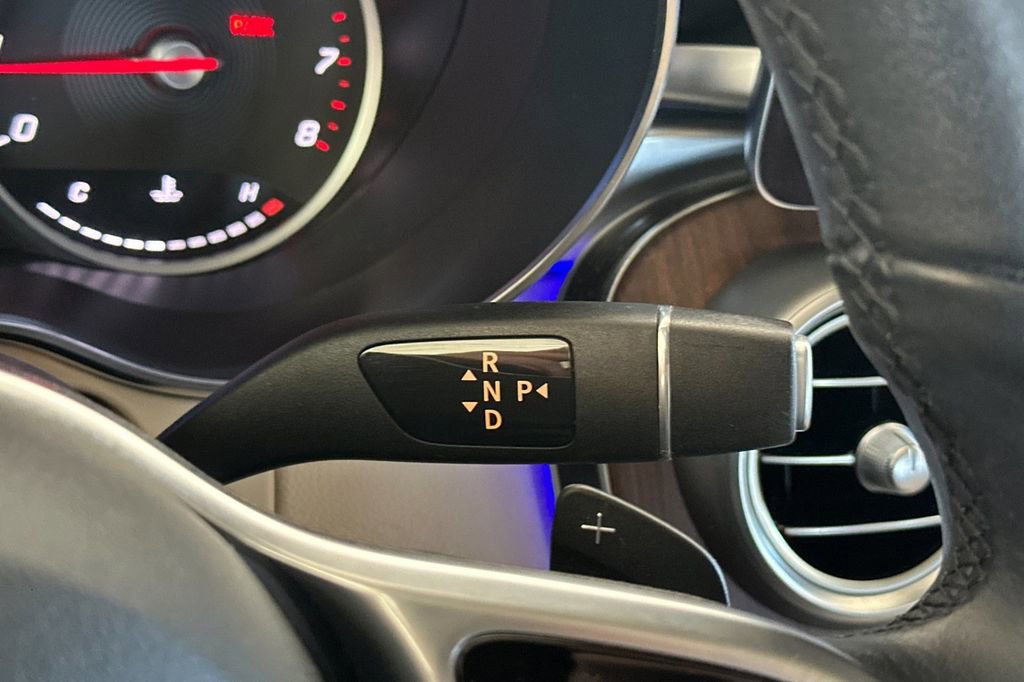 Certified 2022 Mercedes-Benz GLC 300 4MATIC w/ Premium Package Lite image 28