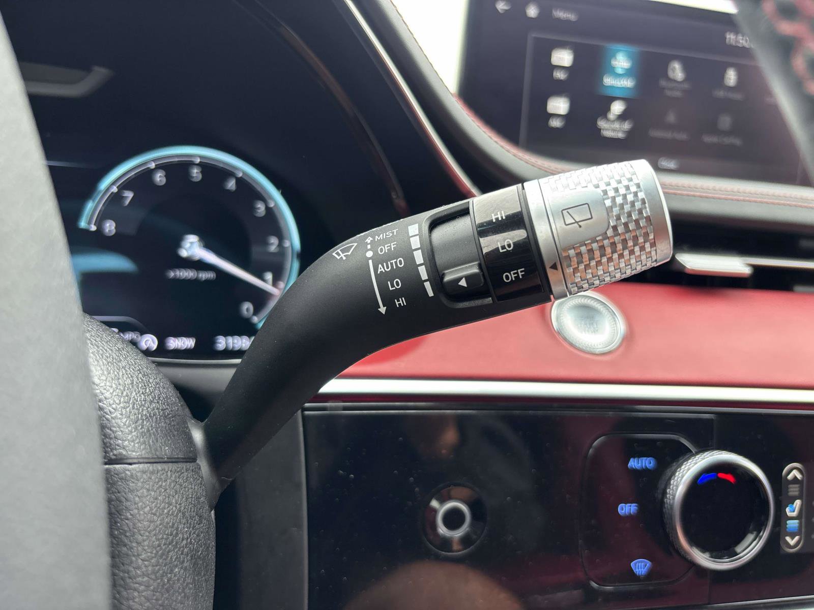 Used 2023 Genesis GV70 2.5T w/ Sport Prestige Package image 32