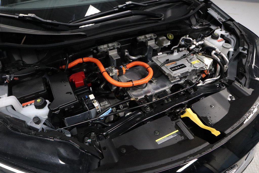 Certified 2024 Nissan Ariya AWD image 14
