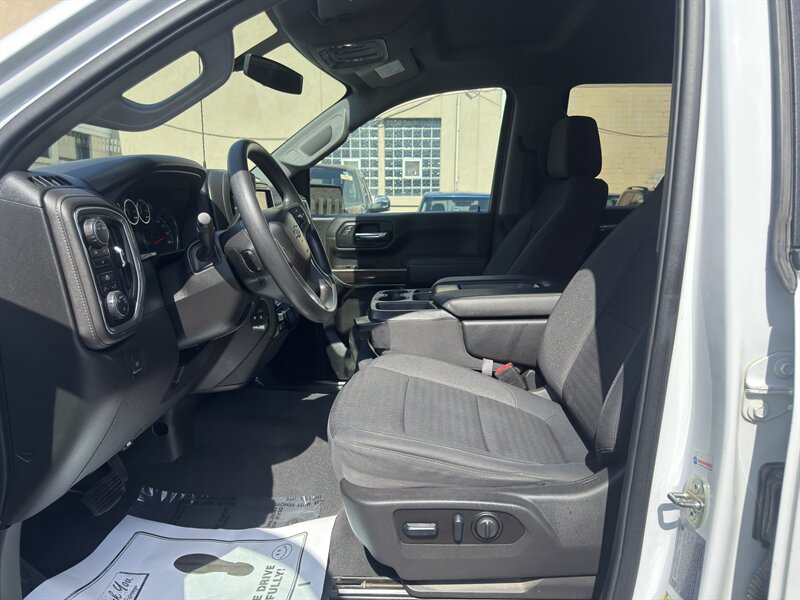Used 2022 Chevrolet Silverado 2500 LT AWD/4WD image 14