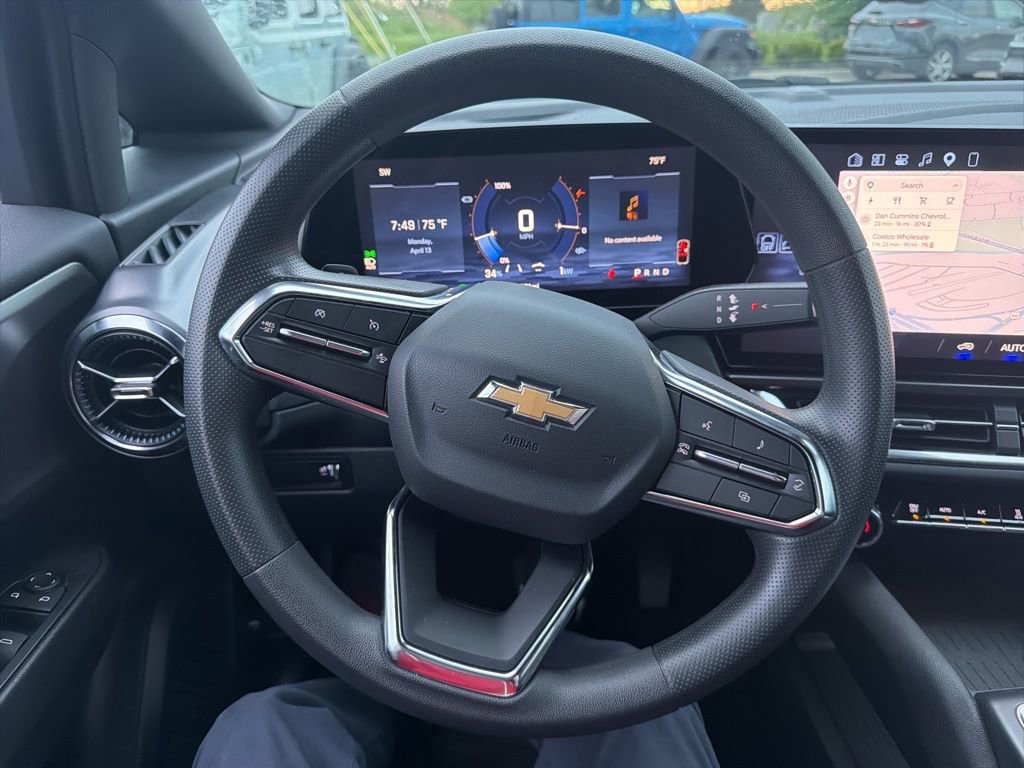 Used 2026 Chevrolet Equinox EV LT image 7