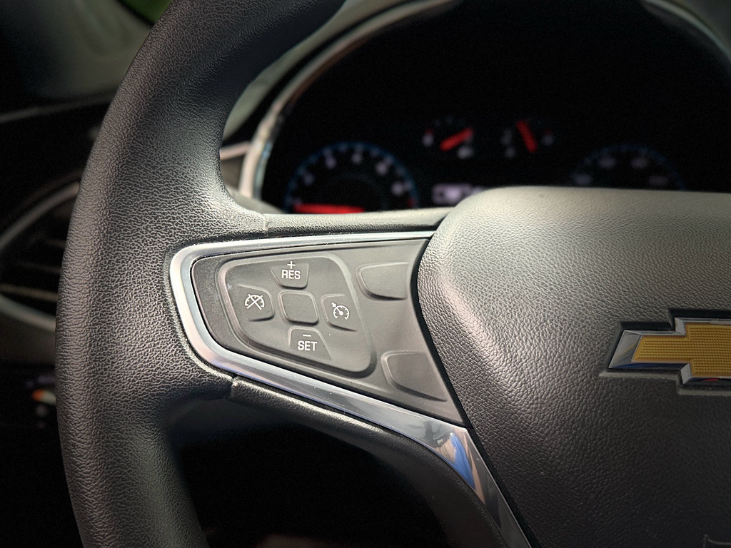 Used 2018 Chevrolet Malibu LT FWD image 21