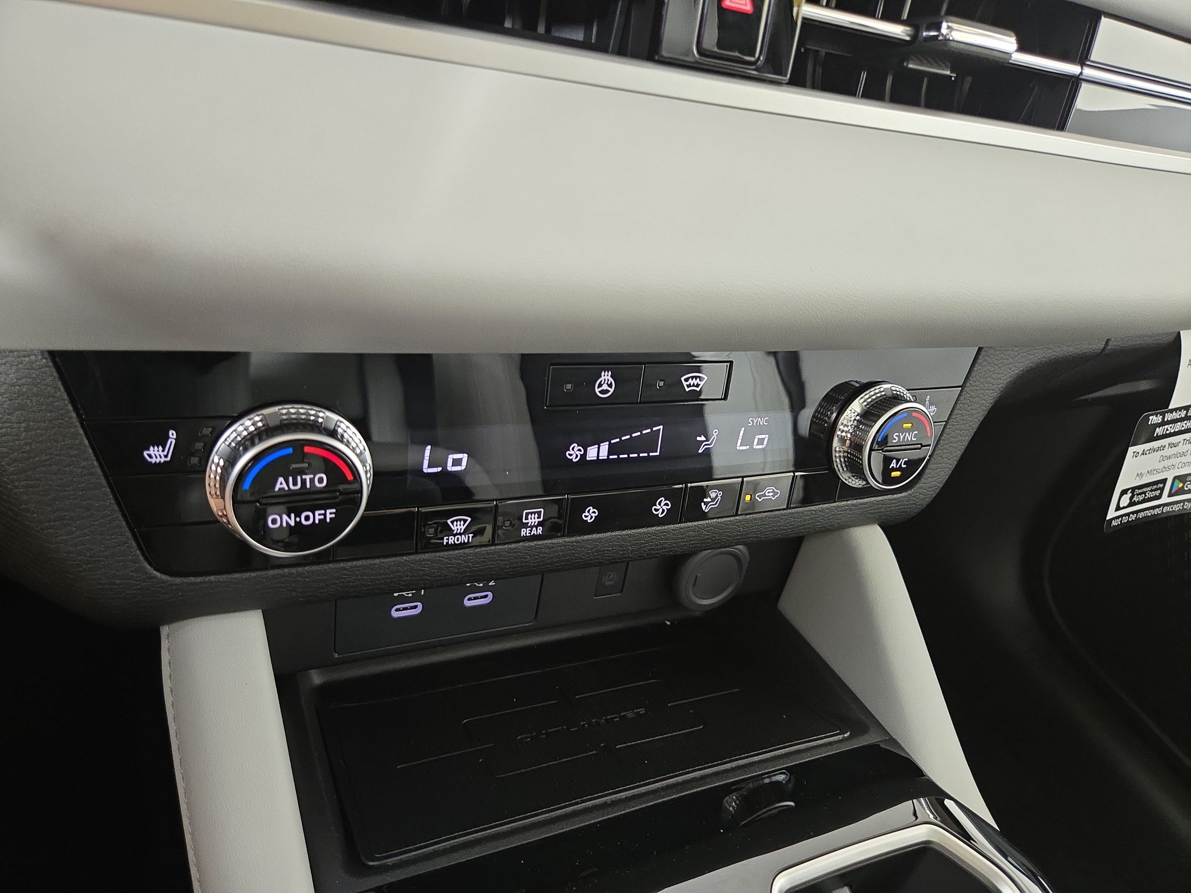 New 2026 Mitsubishi Outlander SE AWD/4WD image 27