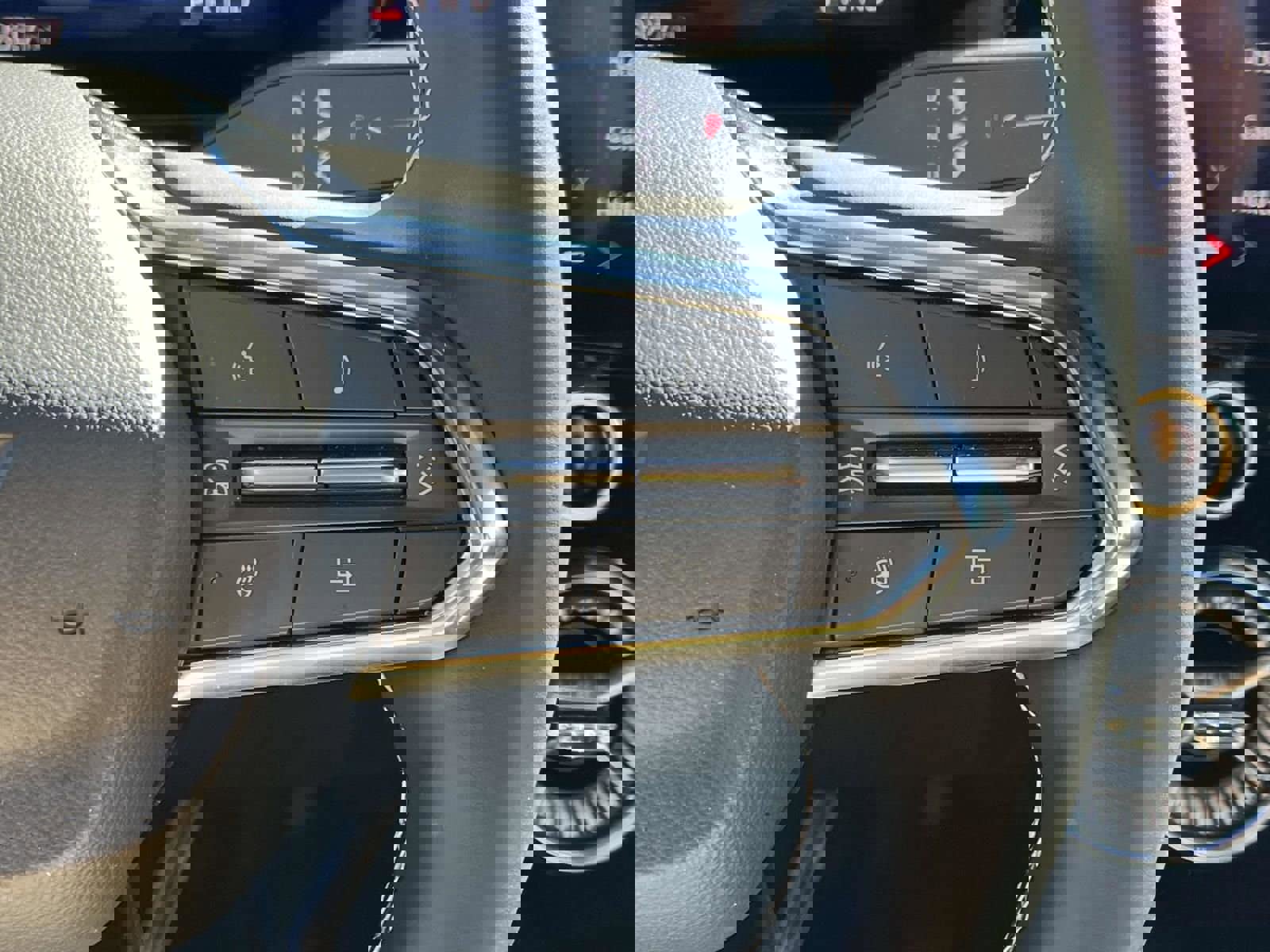 Used 2025 Chevrolet Blazer EV LT image 20