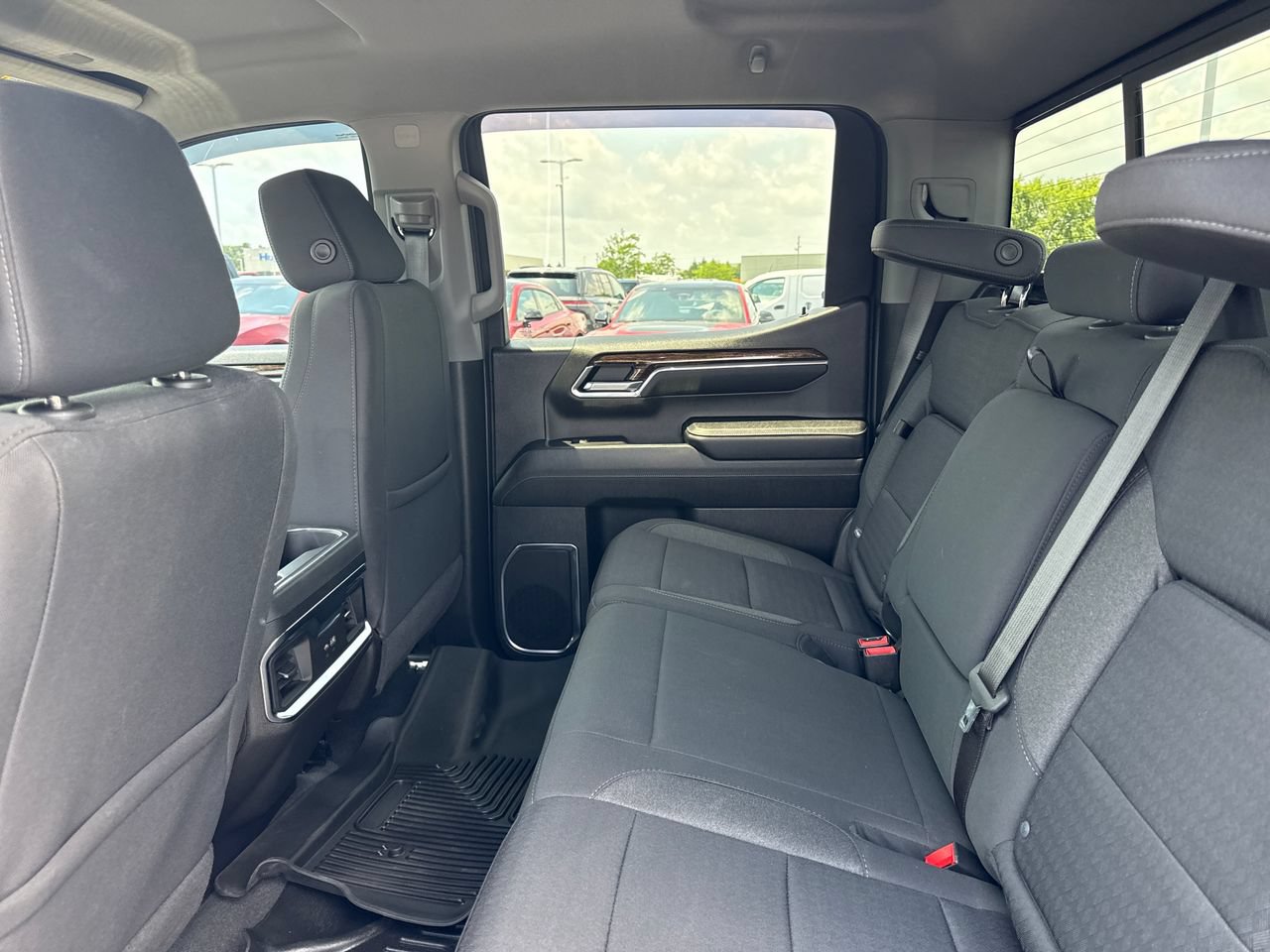 Used 2023 GMC Sierra 1500 Elevation w/ Preferred Package AWD/4WD image 14