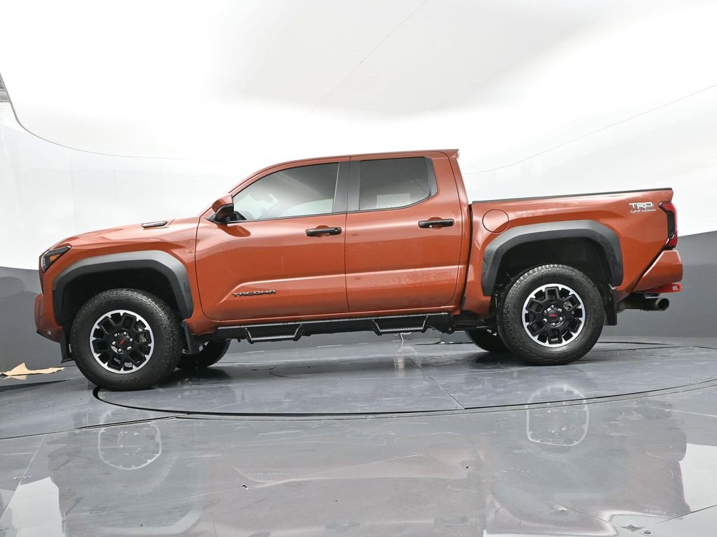 Certified 2025 Toyota Tacoma TRD Off-Road image 34