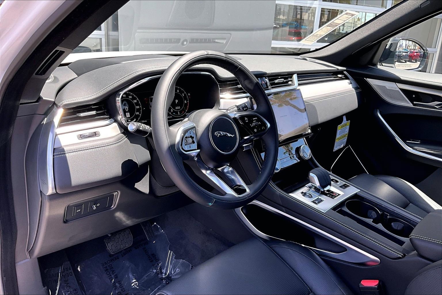 New 2026 Jaguar F-PACE R-Dynamic S AWD/4WD image 6
