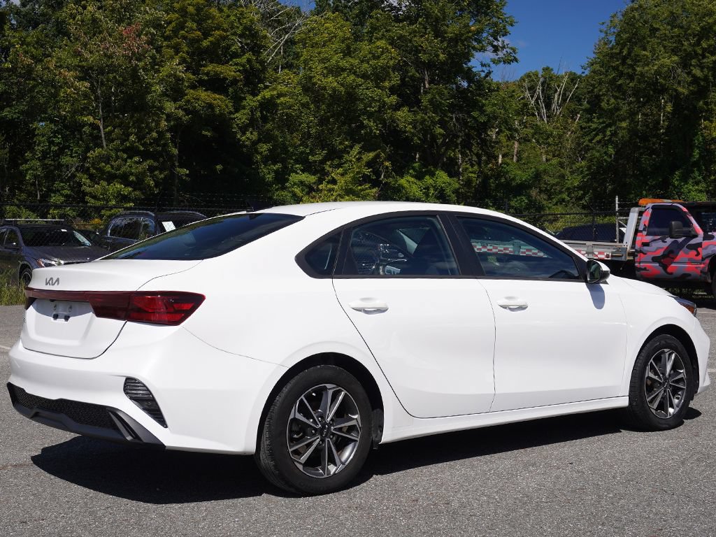 Used 2023 Kia Forte LXS w/ LXS Technology Package FWD image 8