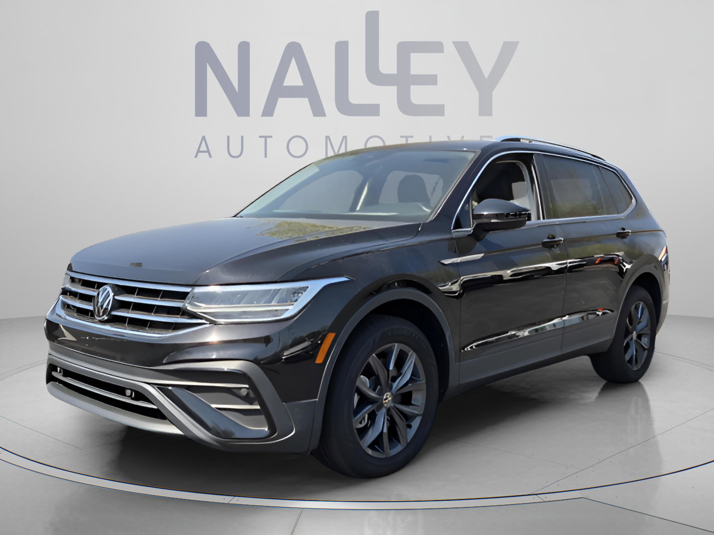 Used 2023 Volkswagen Tiguan SE