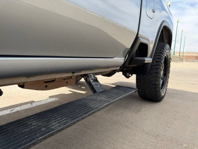 Used 2024 Chevrolet Silverado 2500 LT AWD/4WD image 9