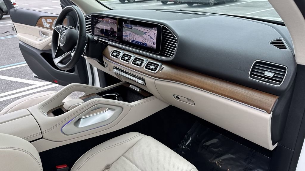 Used 2024 Mercedes-Benz GLE 450 4MATIC image 33