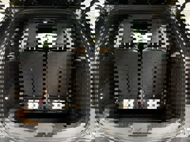 Used 2017 Ford Explorer XLT w/ Equipment Group 202A image 25