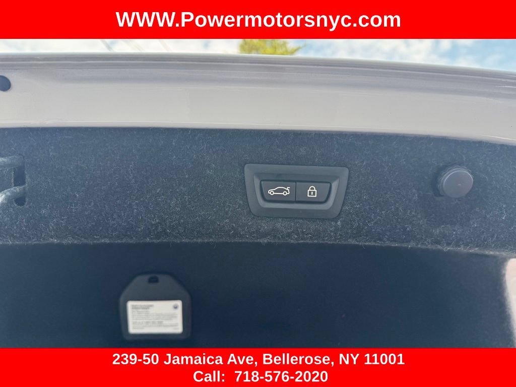 Used 2020 BMW 530e w/ Luxury Package RWD image 19