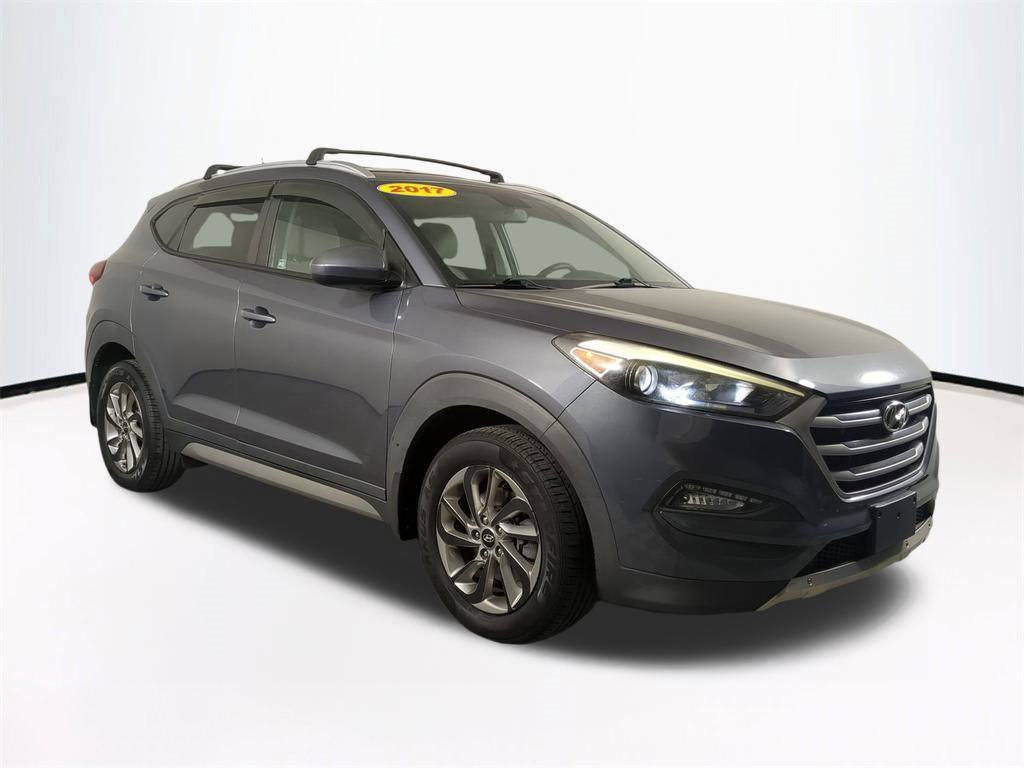 Used 2017 Hyundai Tucson SE image 2